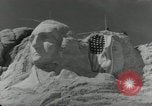 Immagine di Cerimonia di inaugurazione Mount Rushmore South Dakota USA, 1936, secondo 19 filmato di repertorio 65675023857