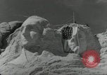 Immagine di Cerimonia di inaugurazione Mount Rushmore South Dakota USA, 1936, secondo 20 filmato di repertorio 65675023857