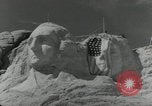 Immagine di Cerimonia di inaugurazione Mount Rushmore South Dakota USA, 1936, secondo 22 filmato di repertorio 65675023857