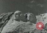 Immagine di Cerimonia di inaugurazione Mount Rushmore South Dakota USA, 1936, secondo 39 filmato di repertorio 65675023857