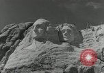 Immagine di Cerimonia di inaugurazione Mount Rushmore South Dakota USA, 1936, secondo 44 filmato di repertorio 65675023857