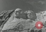 Immagine di Cerimonia di inaugurazione Mount Rushmore South Dakota USA, 1936, secondo 47 filmato di repertorio 65675023857