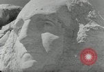 Immagine di Cerimonia di inaugurazione Mount Rushmore South Dakota USA, 1936, secondo 60 filmato di repertorio 65675023857