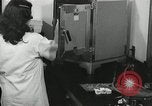 Standbild Antillen Abteilung medizinisches Labor San Juan Puerto Rico, 1946, aus Sekunde 57 historischem Filmmaterial Videoclip 65675023861
