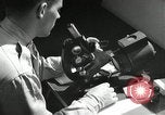 Standbild Pathologie Labor San Juan Puerto Rico, 1946, aus Sekunde 45 historischem Filmmaterial Videoclip 65675023863
