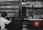 Standbild Pathologie Labor San Juan Puerto Rico, 1946, aus Sekunde 9 historischem Filmmaterial Videoclip 65675023865