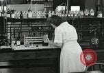 Standbild Pathologie Labor San Juan Puerto Rico, 1946, aus Sekunde 23 historischem Filmmaterial Videoclip 65675023865
