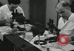 Standbild Pathologie Labor San Juan Puerto Rico, 1946, aus Sekunde 9 historischem Filmmaterial Videoclip 65675023866