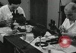Standbild Pathologie Labor San Juan Puerto Rico, 1946, aus Sekunde 11 historischem Filmmaterial Videoclip 65675023866