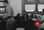 Standbild Pathologie Labor San Juan Puerto Rico, 1946, aus Sekunde 36 historischem Filmmaterial Videoclip 65675023866