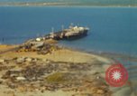 Standbild Docks Khanh Hoa Vietnam, 1970, aus Sekunde 8 historischem Filmmaterial Videoclip 65675023879