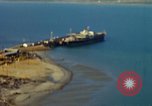 Standbild Docks Khanh Hoa Vietnam, 1970, aus Sekunde 16 historischem Filmmaterial Videoclip 65675023879
