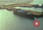 Standbild Docks Khanh Hoa Vietnam, 1970, aus Sekunde 24 historischem Filmmaterial Videoclip 65675023879