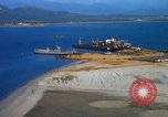 Standbild Docks Khanh Hoa Vietnam, 1970, aus Sekunde 39 historischem Filmmaterial Videoclip 65675023879