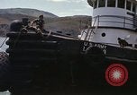 Immagine di Esercito rimorchiatore docking Il Vietnam, 1967, secondo 13 filmato di repertorio 65675023887