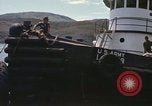 Immagine di Esercito rimorchiatore docking Il Vietnam, 1967, secondo 14 filmato di repertorio 65675023887