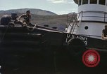 Immagine di Esercito rimorchiatore docking Il Vietnam, 1967, secondo 15 filmato di repertorio 65675023887