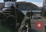 Immagine di Esercito rimorchiatore docking Il Vietnam, 1967, secondo 39 filmato di repertorio 65675023887