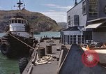 Immagine di Esercito rimorchiatore docking Il Vietnam, 1967, secondo 58 filmato di repertorio 65675023887