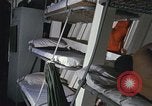 Immagine di Esercito rimorchiatore equipaggio Il Vietnam, 1967, secondo 17 filmato di repertorio 65675023888