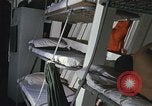 Immagine di Esercito rimorchiatore equipaggio Il Vietnam, 1967, secondo 18 filmato di repertorio 65675023888
