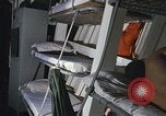 Immagine di Esercito rimorchiatore equipaggio Il Vietnam, 1967, secondo 19 filmato di repertorio 65675023888