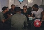 Immagine di Chiatta-gru montata Il Vietnam, 1967, secondo 27 filmato di repertorio 65675023890