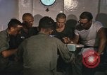 Immagine di Chiatta-gru montata Il Vietnam, 1967, secondo 55 filmato di repertorio 65675023890