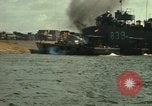 Immagine di USS Iredell County Da Nang Vietnam, 1967, secondo 58 filmato di repertorio 65675023897