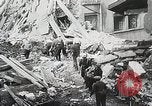 Image des opérations de sauvetage Lyon France, 1930, de la seconde 30 séquences d'archives historiques vidéo 65675023907