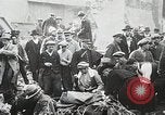 Image des opérations de sauvetage Lyon France, 1930, de la seconde 34 séquences d'archives historiques vidéo 65675023907