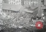 Image des opérations de sauvetage Lyon France, 1930, de la seconde 47 séquences d'archives historiques vidéo 65675023907