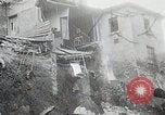 Image des opérations de sauvetage Lyon France, 1930, de la seconde 54 séquences d'archives historiques vidéo 65675023907
