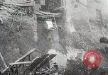 Image des opérations de sauvetage Lyon France, 1930, de la seconde 58 séquences d'archives historiques vidéo 65675023907