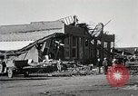 Standbild Trümmer der Häuser Ola Arkansas USA, 1930, aus Sekunde 26 historischem Filmmaterial Videoclip 65675023908