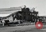 Standbild Trümmer der Häuser Ola Arkansas USA, 1930, aus Sekunde 27 historischem Filmmaterial Videoclip 65675023908