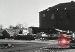 Standbild Trümmer der Häuser Ola Arkansas USA, 1930, aus Sekunde 33 historischem Filmmaterial Videoclip 65675023908