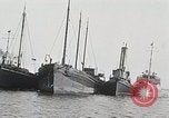 Image Rhum de la garde côtière dans l'interdiction de saisie Boston Massachusetts USA, 1930, de la seconde 13 séquences d'archives historiques vidéo 65675023912