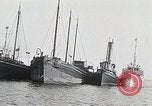 Image Rhum de la garde côtière dans l'interdiction de saisie Boston Massachusetts USA, 1930, de la seconde 14 séquences d'archives historiques vidéo 65675023912