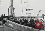 Image Rhum de la garde côtière dans l'interdiction de saisie Boston Massachusetts USA, 1930, de la seconde 21 séquences d'archives historiques vidéo 65675023912