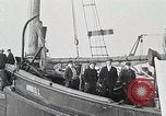 Image Rhum de la garde côtière dans l'interdiction de saisie Boston Massachusetts USA, 1930, de la seconde 22 séquences d'archives historiques vidéo 65675023912