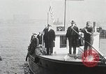 Image Rhum de la garde côtière dans l'interdiction de saisie Boston Massachusetts USA, 1930, de la seconde 27 séquences d'archives historiques vidéo 65675023912