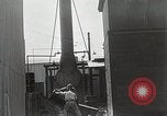 Image Liqueur fédéral durant la prohibition raid Downey California USA, 1932, de la seconde 28 séquences d'archives historiques vidéo 65675023913