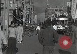 Standbild Treasury Building brennen auf der Nanking Road Shanghai China, 1932, aus Sekunde 13 historischem Filmmaterial Videoclip 65675023914