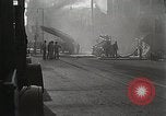 Standbild Treasury Building brennen auf der Nanking Road Shanghai China, 1932, aus Sekunde 17 historischem Filmmaterial Videoclip 65675023914