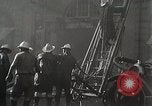 Standbild Treasury Building brennen auf der Nanking Road Shanghai China, 1932, aus Sekunde 28 historischem Filmmaterial Videoclip 65675023914