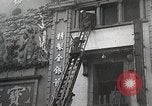 Standbild Treasury Building brennen auf der Nanking Road Shanghai China, 1932, aus Sekunde 54 historischem Filmmaterial Videoclip 65675023914