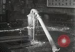 Standbild Treasury Building brennen auf der Nanking Road Shanghai China, 1932, aus Sekunde 57 historischem Filmmaterial Videoclip 65675023914
