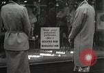 Immagine di Hoover e Roosevelt stili di capelli New York United States USA, 1932, secondo 16 filmato di repertorio 65675023915