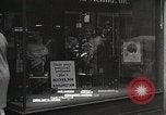 Immagine di Hoover e Roosevelt stili di capelli New York United States USA, 1932, secondo 25 filmato di repertorio 65675023915